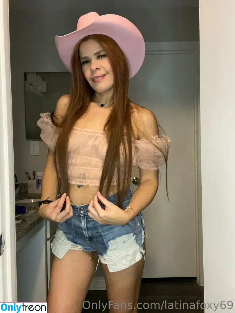 latinafoxy69 nude photo #0039 (fnaffoxy69)