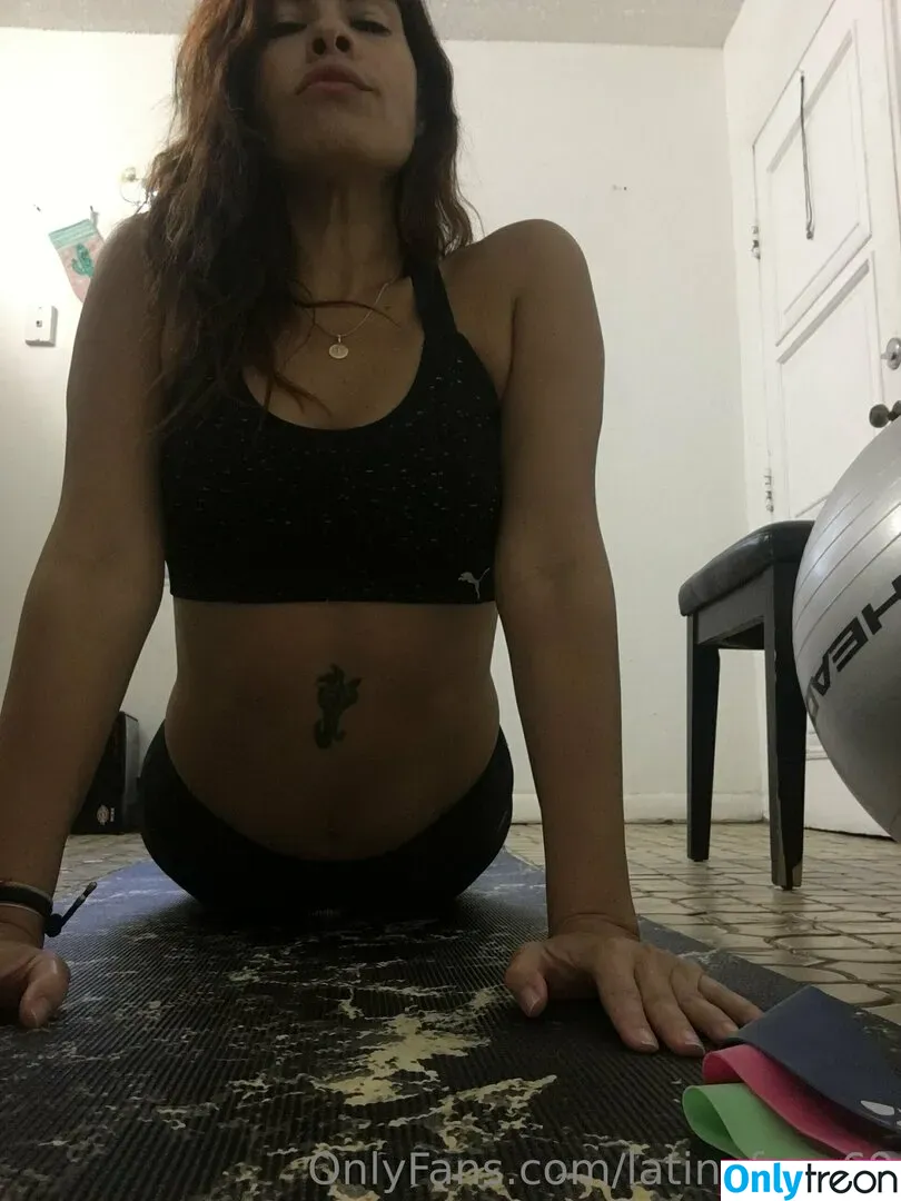 latinafoxy69 nude photo #0051 (fnaffoxy69)