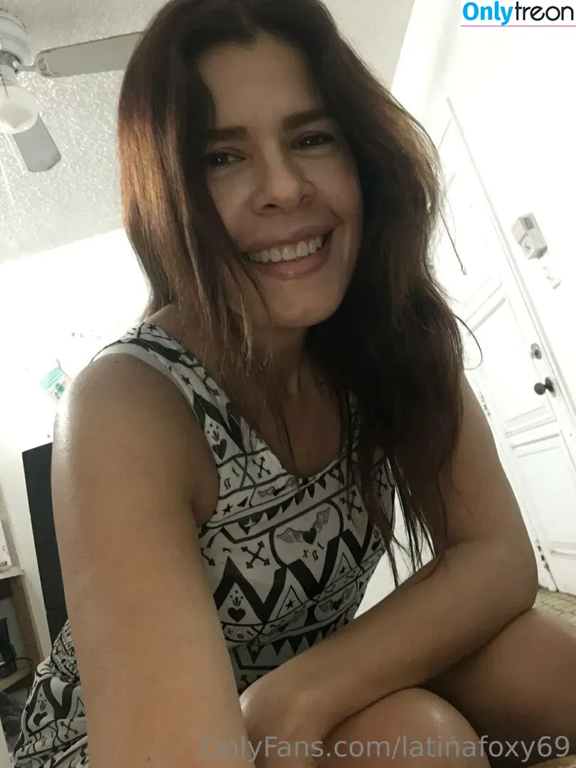 latinafoxy69 nude photo #0055 (fnaffoxy69)