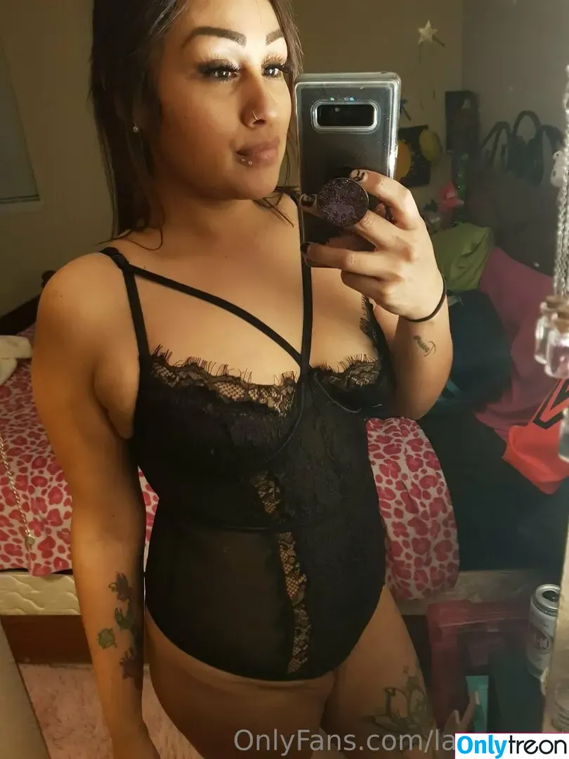 laumoxxa nude photo #0003 (laamateur)