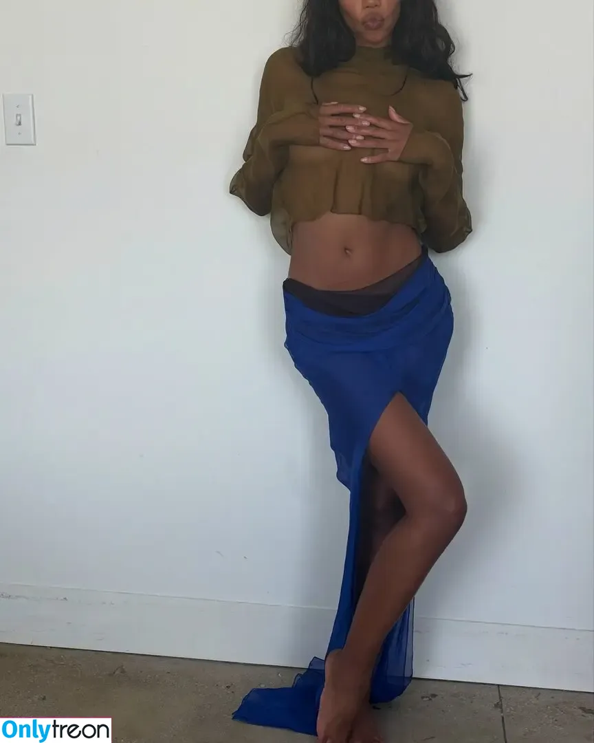 Laura Harrier nude photo #0309 (LauraHarrier)