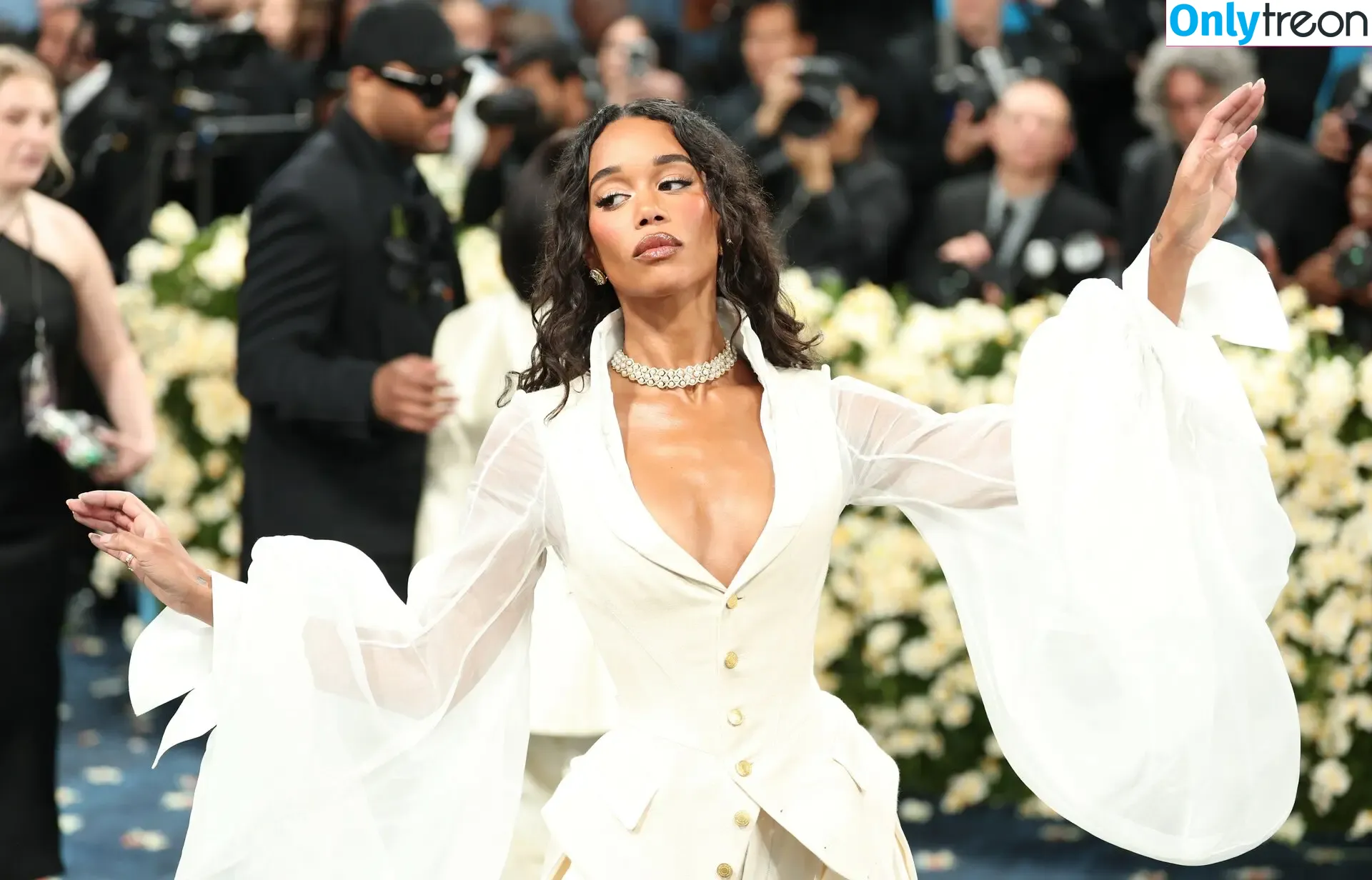 Laura Harrier nude photo #0356 (LauraHarrier)