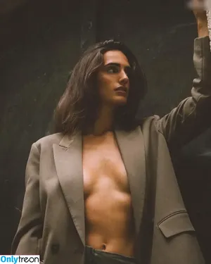  nude photo #0008