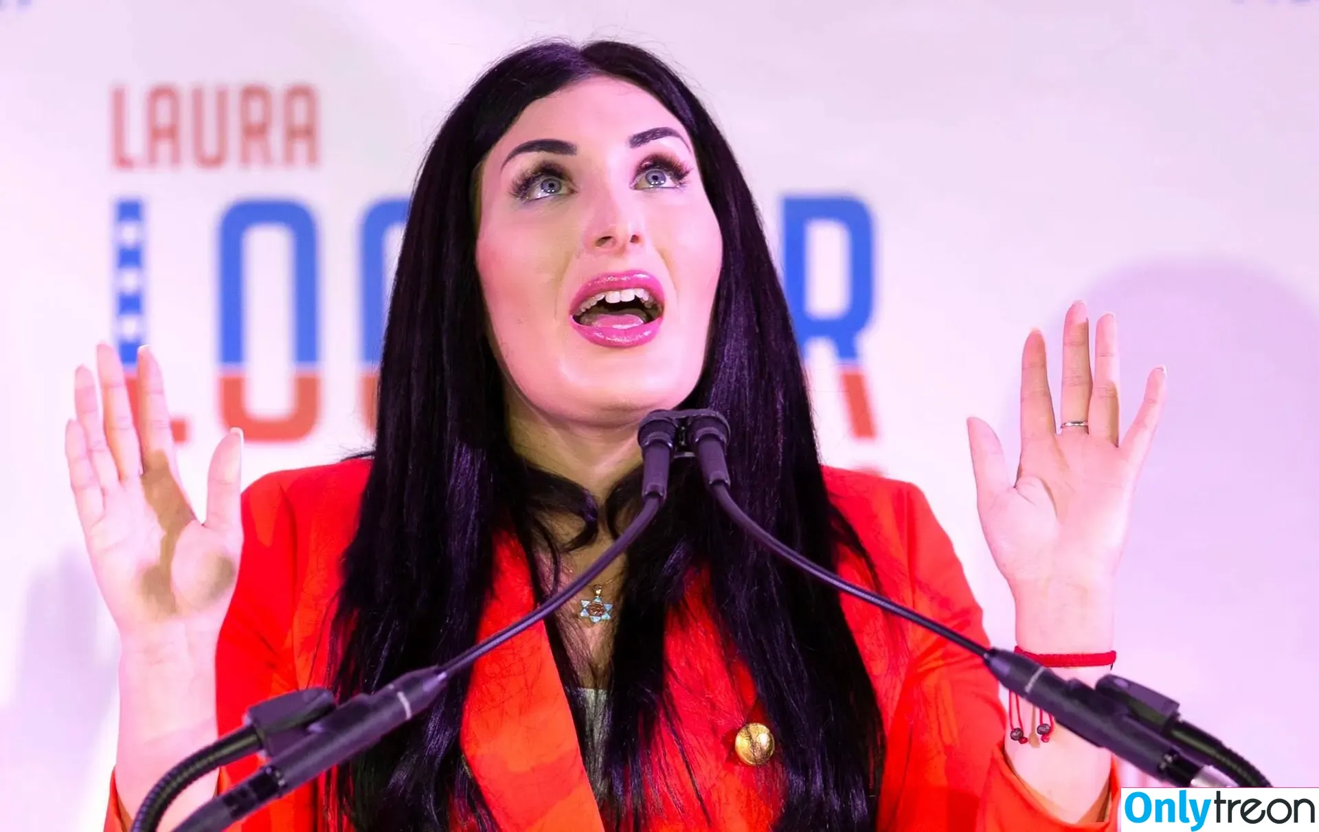 Laura Loomer nude photo #0027 (loomerfanclub)