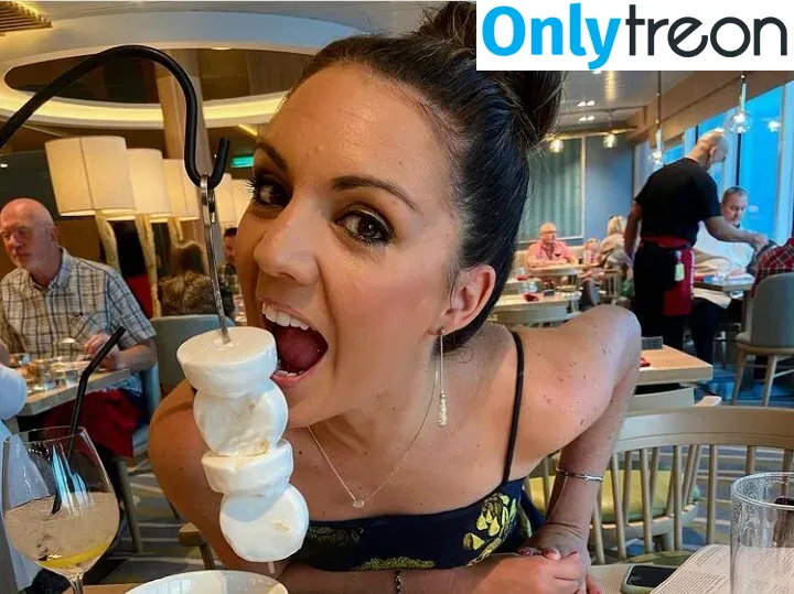 Laura Tobin nude photo #0020 (lauratobinweather)
