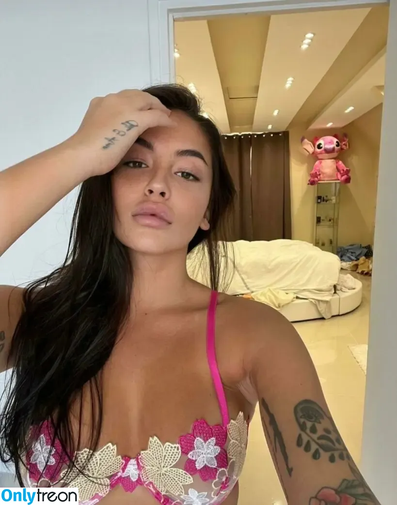 Laura Von Gallucci nude photo #0043 (Lauravon / ivankapeach / lauravongall / lauravongallucci / vongallucci)
