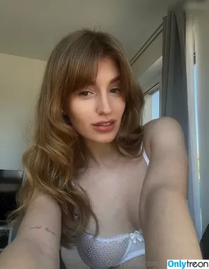 Laura Wittner / laurachesnok nude photo #0033