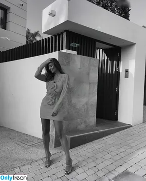 Laura Wontorra / LauraWontorra / laura_wontorra / laurachesnok nude photo #0273