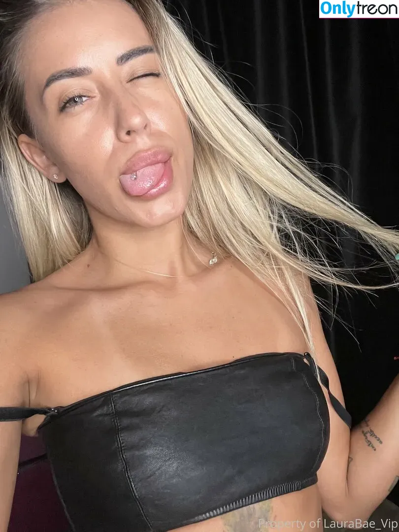 laurabae_ nude photo #0147 (laramonroe_ / laramonroefree)