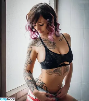 Laurachemie / Fineartrebell nude photo #0050