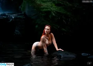 Laurachemie / Fineartrebell nude photo #0179