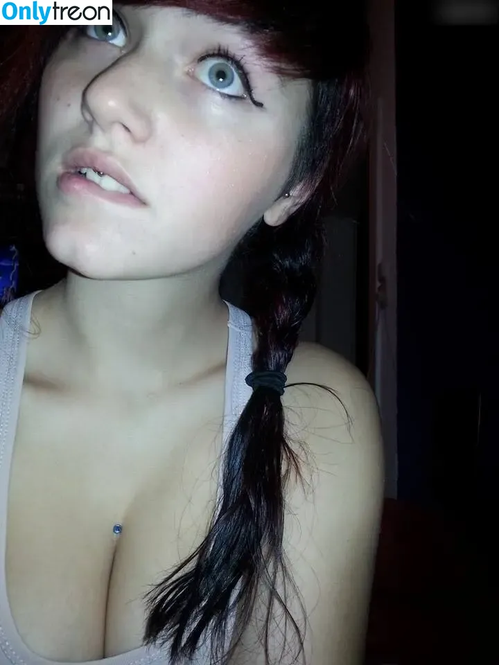 Laurachemie nude photo #0040 (Fineartrebell)