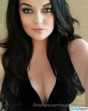 lauraleighxoxo / the.lauraleighxoxo nude photo #0294