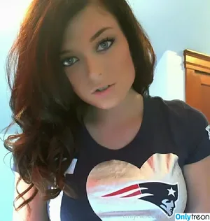 lauraleighxoxo / the.lauraleighxoxo nude photo #0809