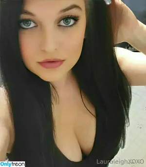 lauraleighxoxo / the.lauraleighxoxo nude photo #0812