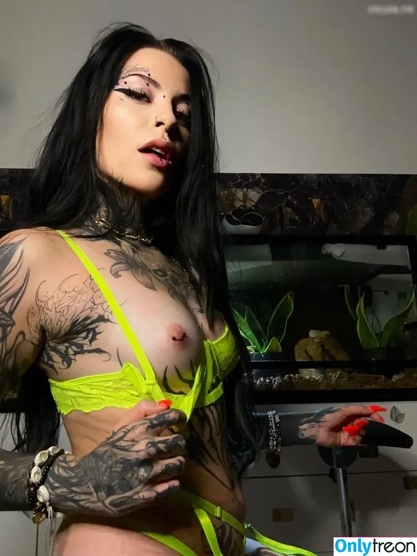 Laurasorooo nude photo #0005 (laurachesnok)