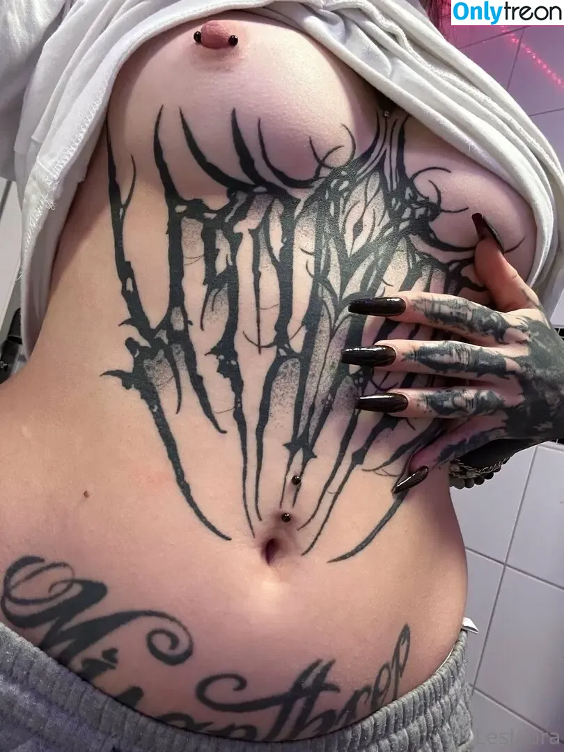 Laurasorooo nude photo #0097 (laurachesnok)