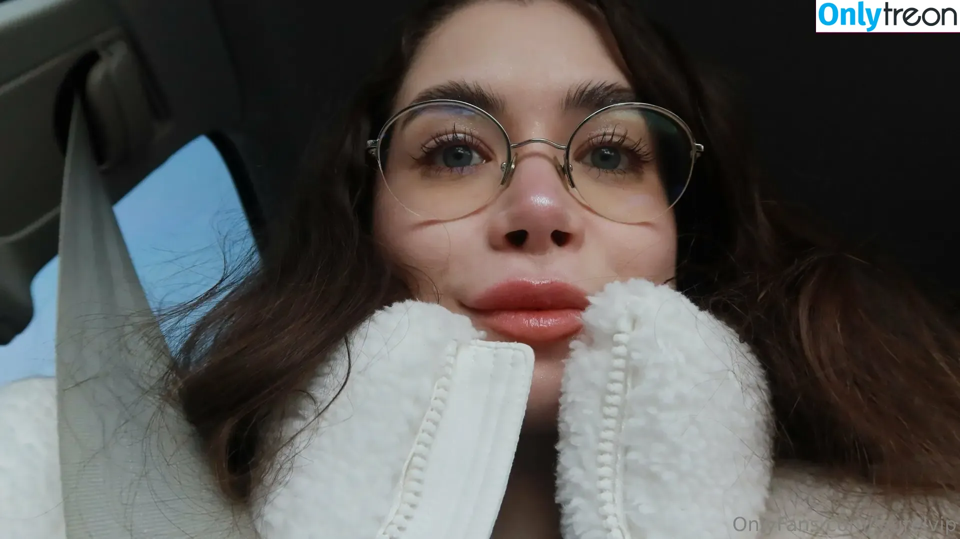 laurelvip nude photo #0005 (laureljeune)