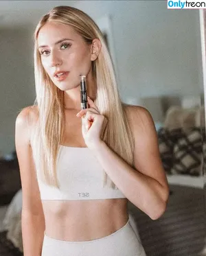 Lauren Burnham / Luyendyk / laurenluyendyk nude photo #0004