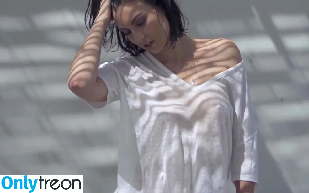 Lauren Cohan nude photo #0290 (laurencohan / lcohanupdates)