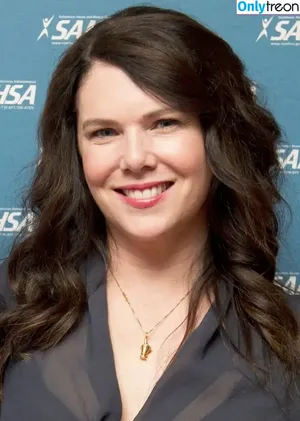 Lauren Graham / laurengraham nude photo #0022