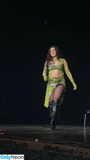 Lauren Jauregui / laurenjauregui nude photo #0295