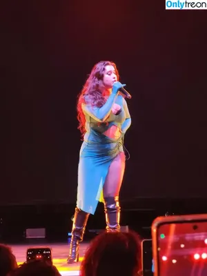 Lauren Jauregui / laurenjauregui nude photo #0310