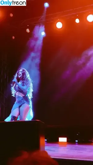 Lauren Jauregui / laurenjauregui nude photo #0323