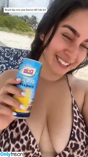 Lauren Jauregui / laurenjauregui nude photo #0894