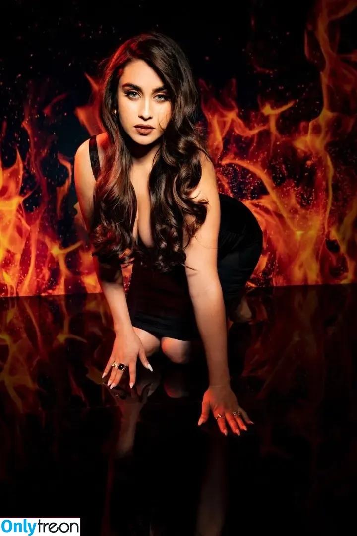 Lauren Jauregui nude photo #0016 (laurenjauregui)