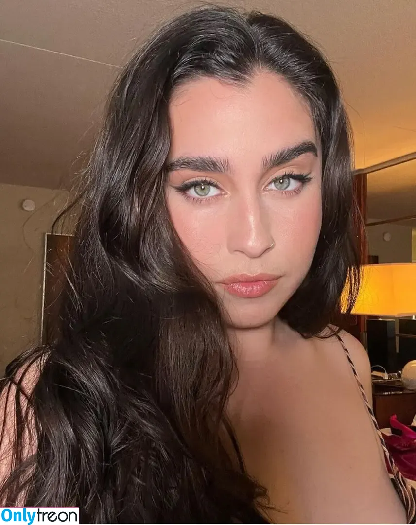 Lauren Jauregui nude photo #0024 (laurenjauregui)