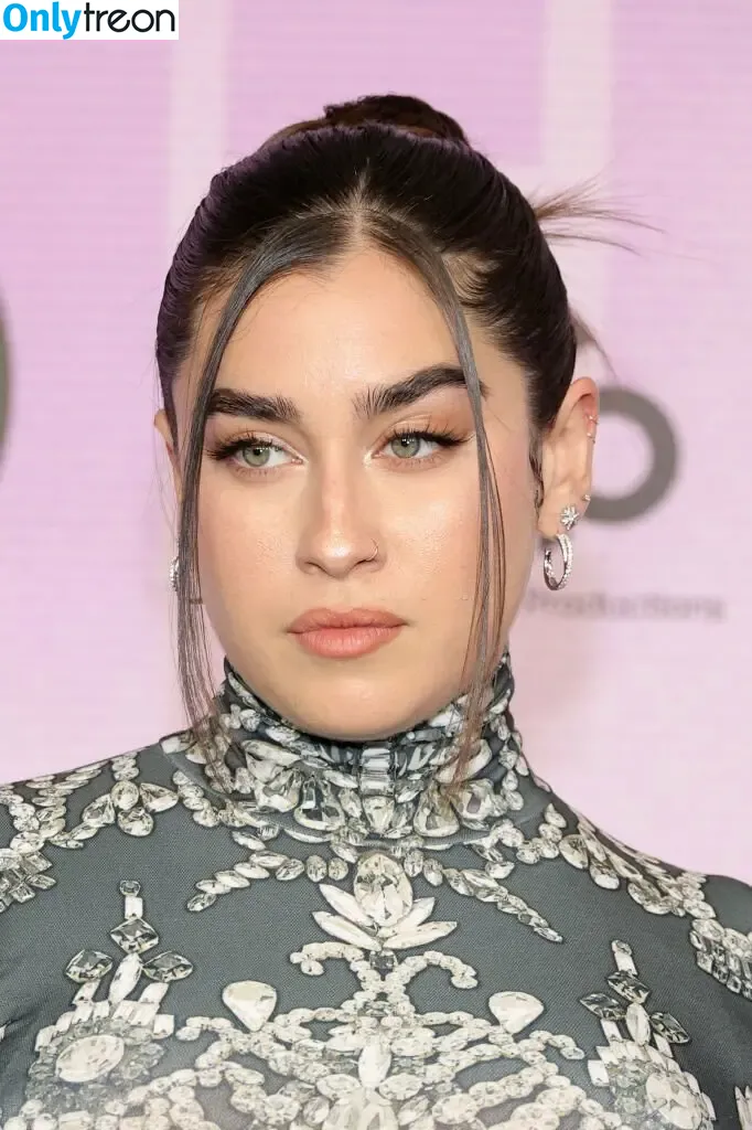 Lauren Jauregui nude photo #0182 (laurenjauregui)