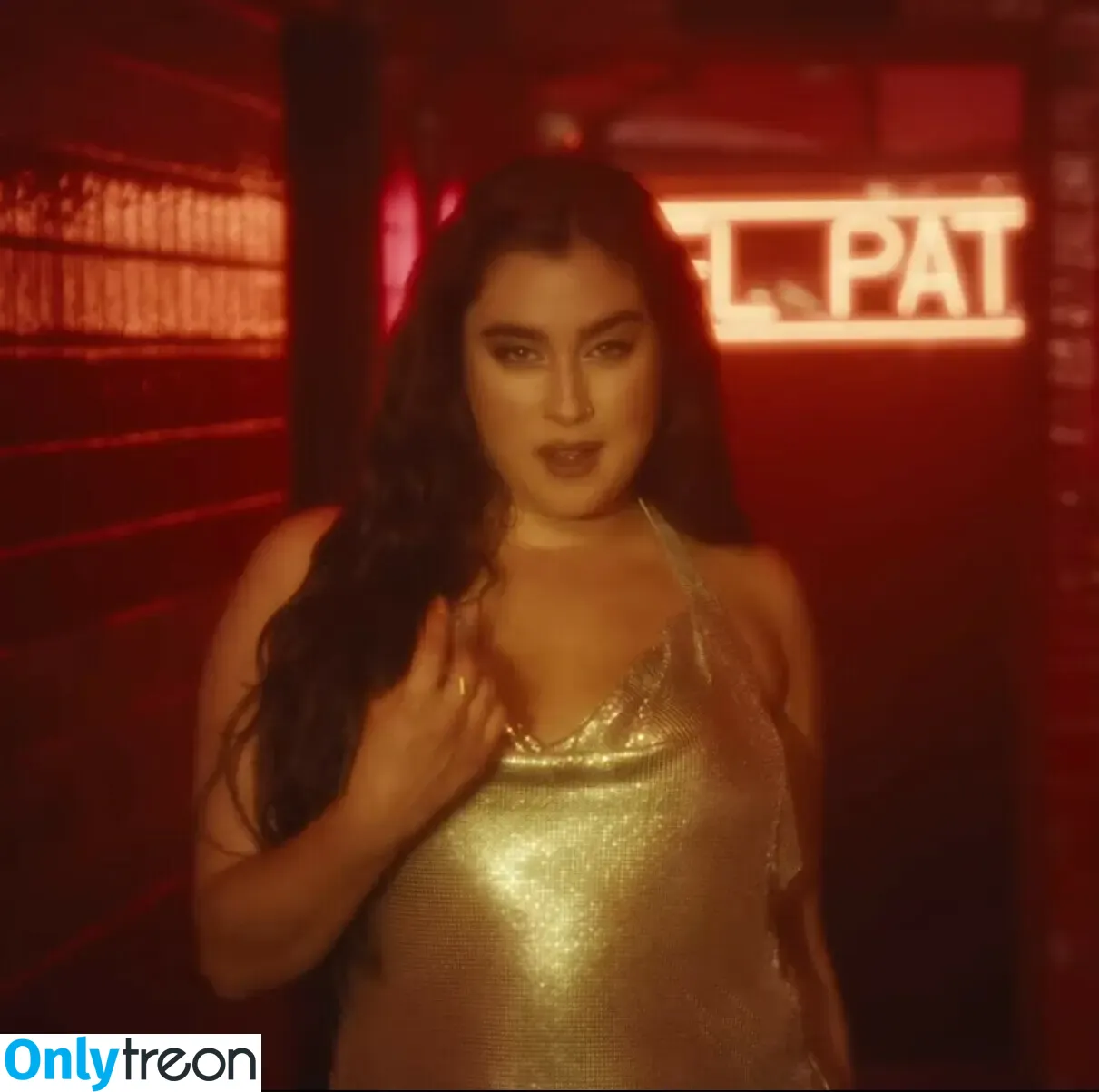 Lauren Jauregui nude photo #0205 (laurenjauregui)