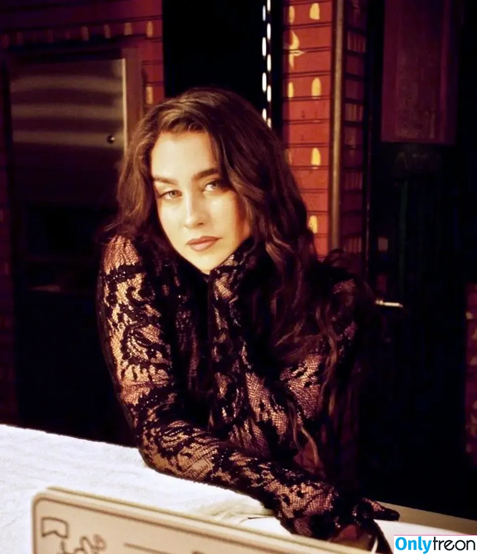 Lauren Jauregui nude photo #0217 (laurenjauregui)