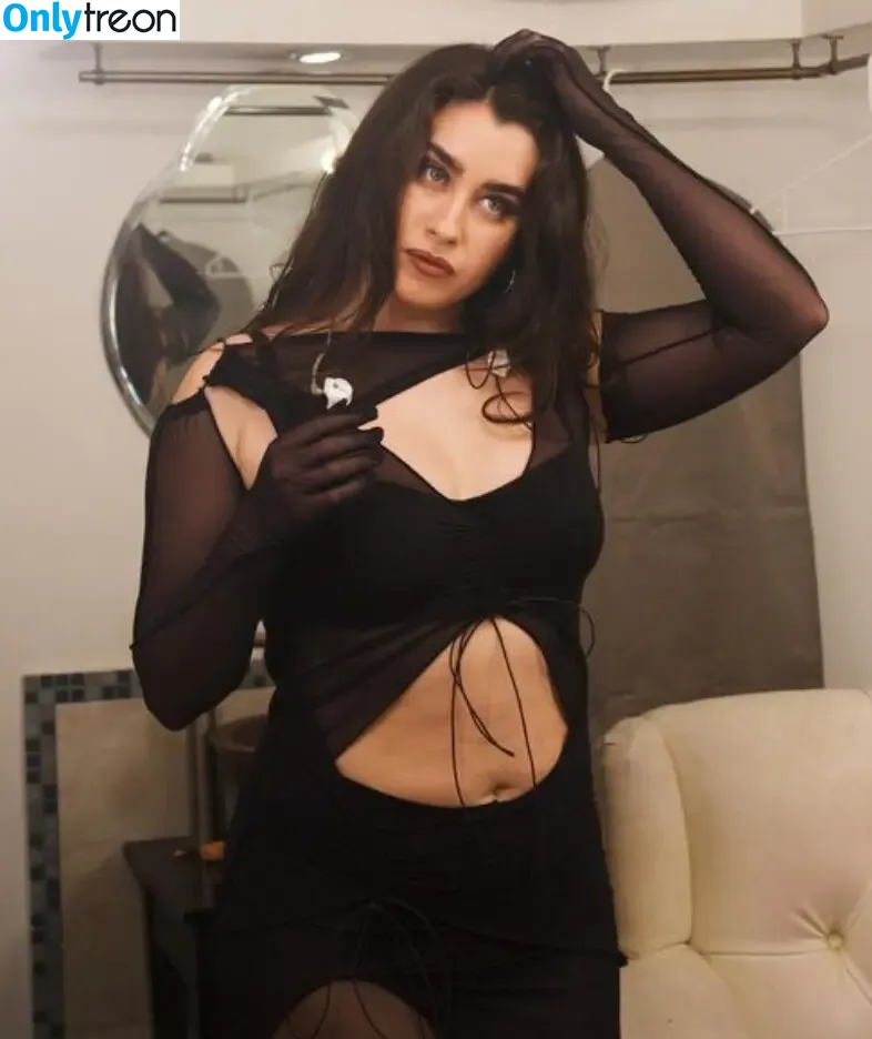 Lauren Jauregui nude photo #0304 (laurenjauregui)