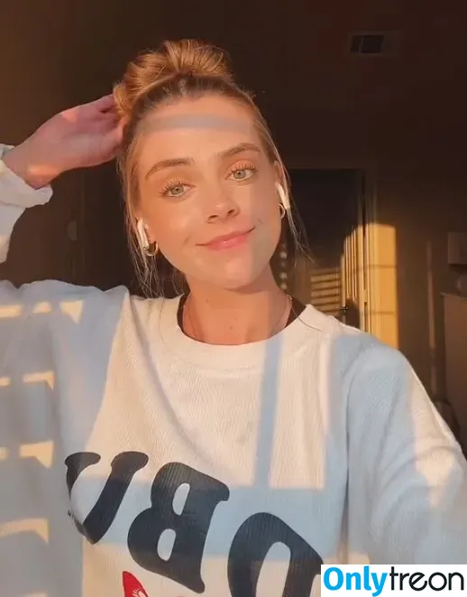 Lauren Mae nude photo #0003 (lauren-mae / liveitlikelauren)