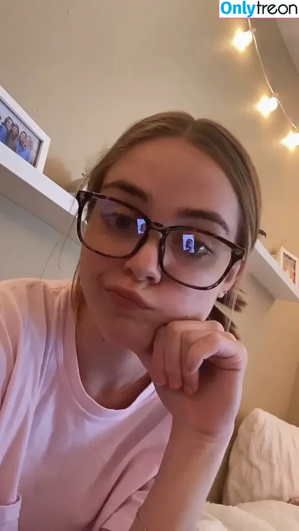 Lauren Mae nude photo #0030 (lauren-mae / liveitlikelauren)