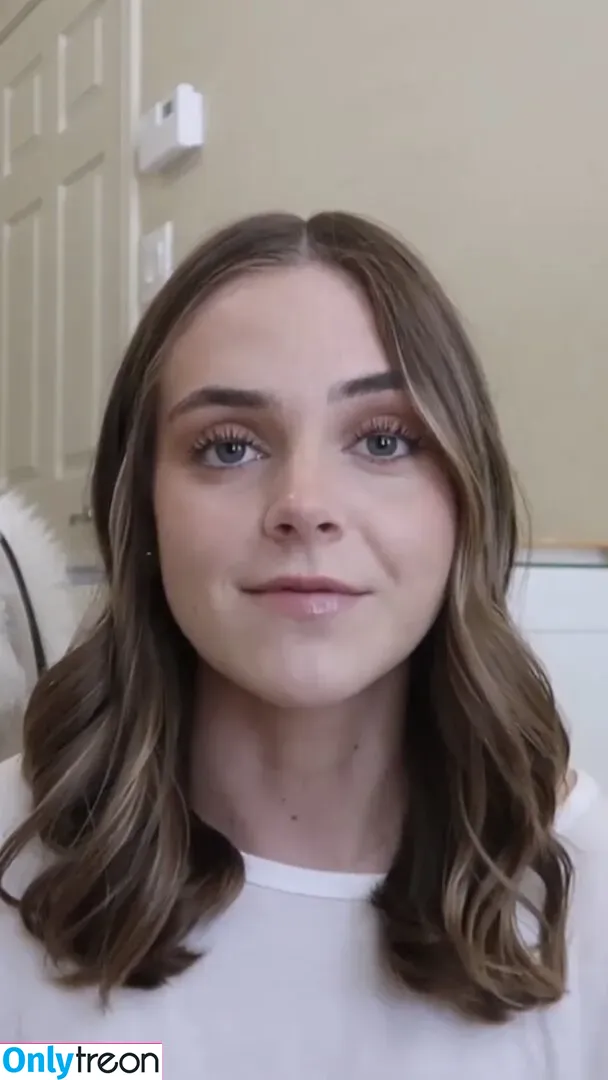 Lauren Mae nude photo #0032 (lauren-mae / liveitlikelauren)