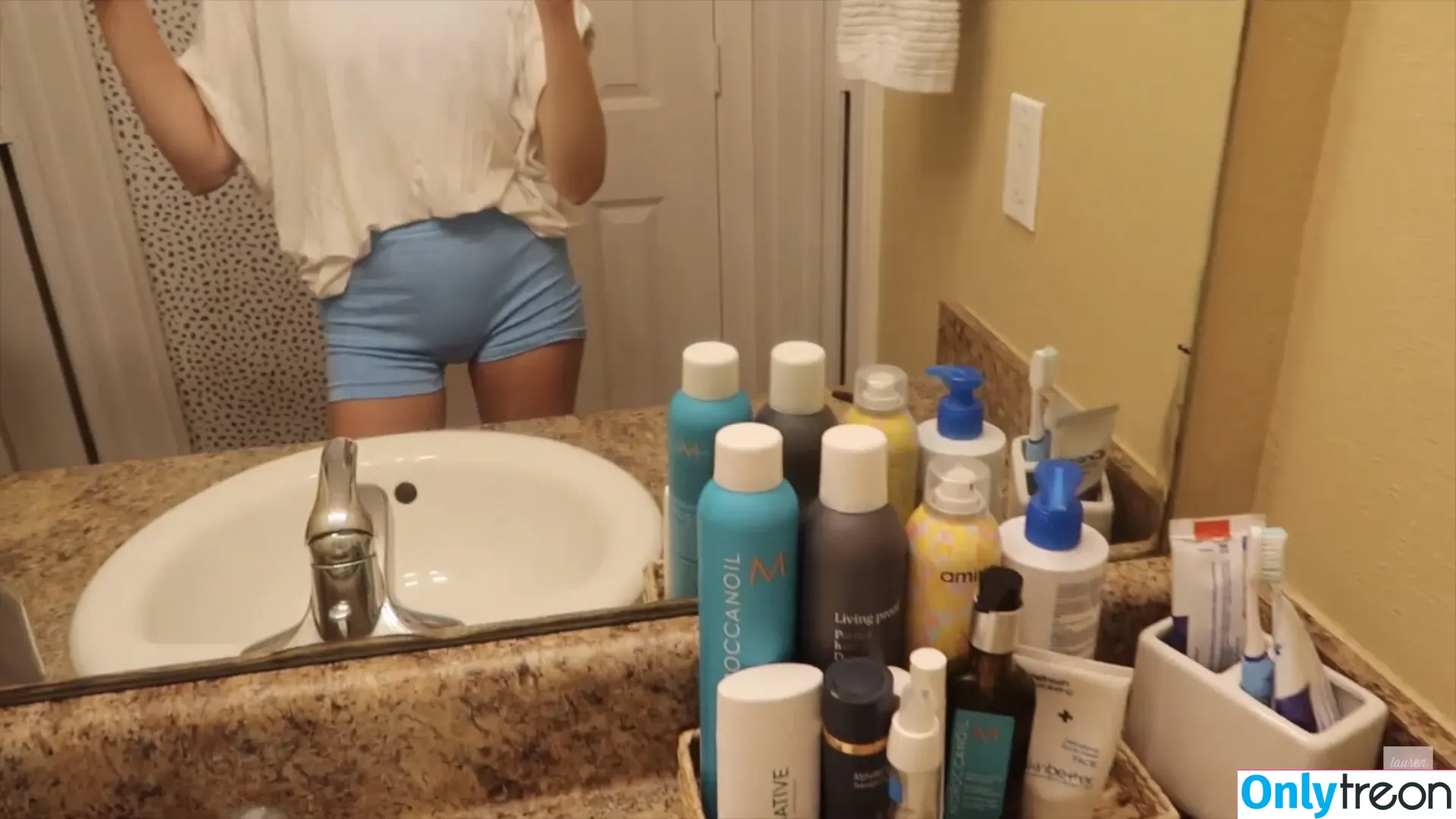Lauren Mae nude photo #0036 (lauren-mae / liveitlikelauren)