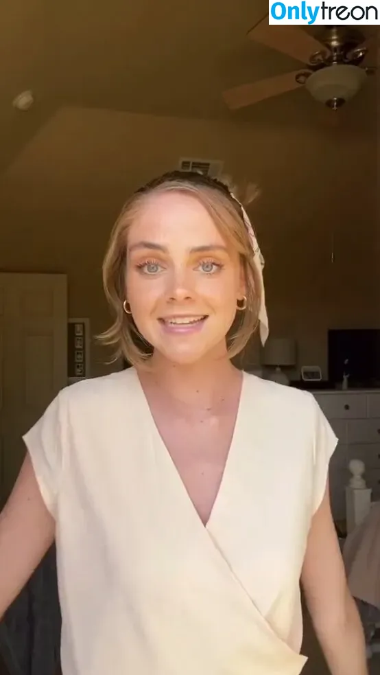 Lauren Mae nude photo #0060 (lauren-mae / liveitlikelauren)