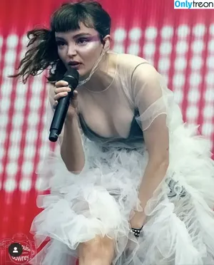 Lauren Mayberry / laurenevemayberry nude photo #0242