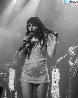 Lauren Mayberry / laurenevemayberry nude photo #0606