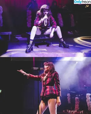 Lauren Mayberry / laurenevemayberry nude photo #0689