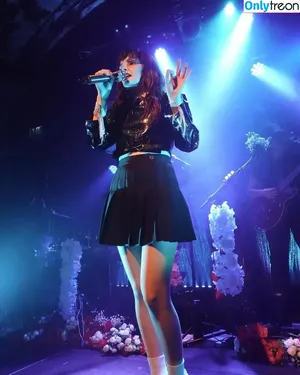 Lauren Mayberry / laurenevemayberry nude photo #0763