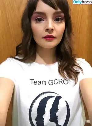 Lauren Mayberry / laurenevemayberry nude photo #0831