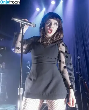Lauren Mayberry / laurenevemayberry nude photo #0862