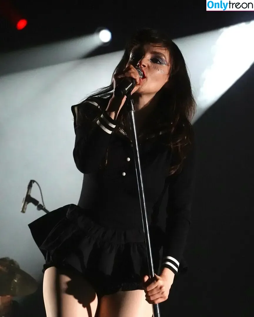 Lauren Mayberry nude photo #0235 (laurenevemayberry)