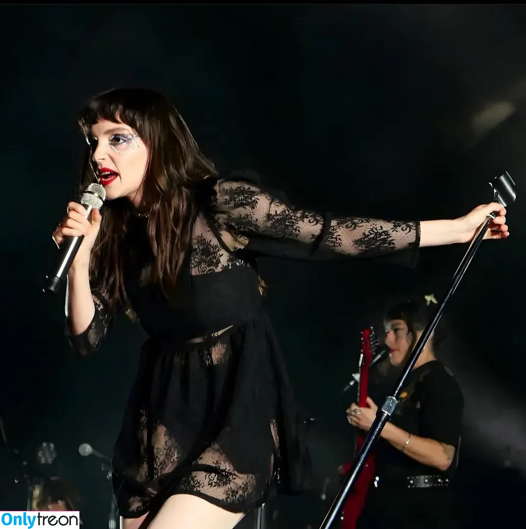 Lauren Mayberry nude photo #0250 (laurenevemayberry)