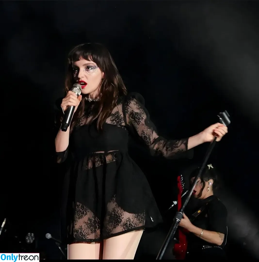 Lauren Mayberry nude photo #0251 (laurenevemayberry)
