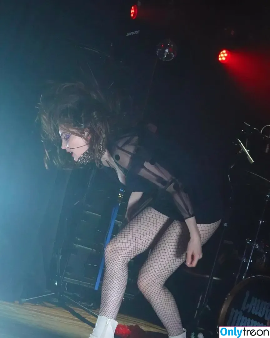 Lauren Mayberry nude photo #0460 (laurenevemayberry)